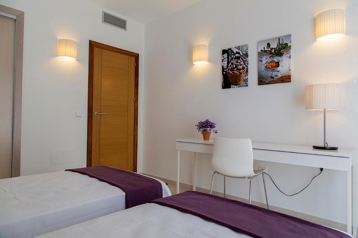 Apartamentos Proa - Emar Hotels Only Adults Es Pujols Exteriér fotografie