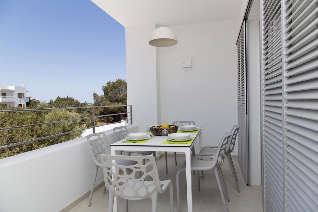 Apartamentos Proa - Emar Hotels Only Adults Es Pujols Pokoj fotografie