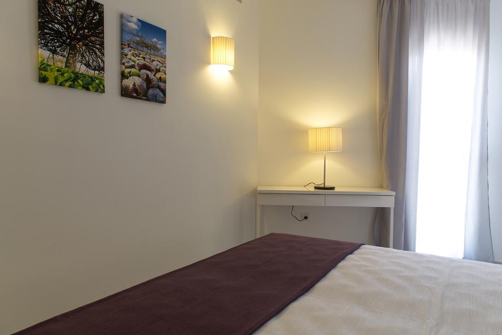 Apartamentos Proa - Emar Hotels Only Adults Es Pujols Exteriér fotografie